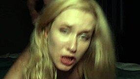 Blonde teen surrenders pussy to stranger cock on first date
