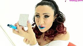 i watch nicole du papillon apply her lipstick so dirty