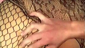 Doorman savagely fucks dirty-talking Arab milf Um Rabab to creampie