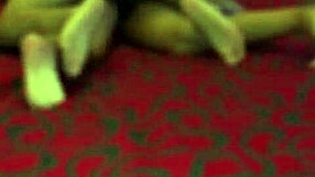 Mi novia morena grita por leche en motel CDMX pero sale con periodo tras creampie anal