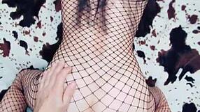 imagine this wealthy housewife luring her young lover for homemade anal and pussy play