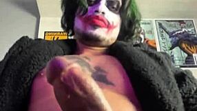 coringa cosplay handjob huge cock kkkkk look at this mano