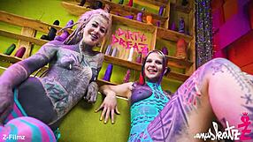 wanna see these two tattooed lesbians stuffing big toys up their asses atm gapes and real orgasms