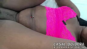 preta novinha 18 anos takes two cocks in pussy at motel