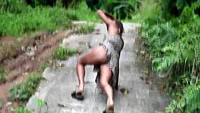 i had sex right in the middle of the forest path