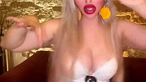 I Am the Dancing Goddess with Glasses in Music Fantasy
