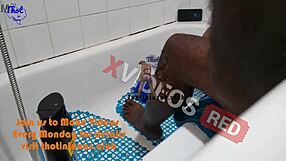 black mama rides cowgirl drilling thick ebony pussy with fat ass bounce