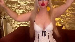 I Am the Dancing Goddess with Glasses in Music Fantasy