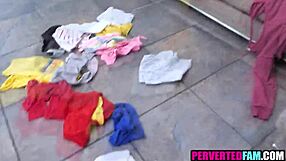 stepsister rewards stepbrother's chores with freeuse access