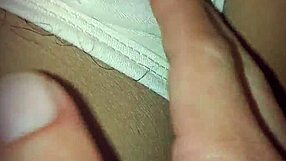 viral ibu warteg sama karyawan... kontol kecilnya bikin pussy berbulu basah banget