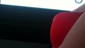 hey truckers watch aussiefox flash her tits