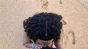 conheci linda morena na praia 😊