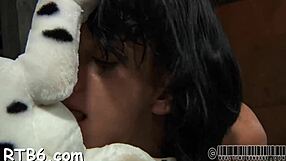Sexy whipping leaves beautys ass red and raw
