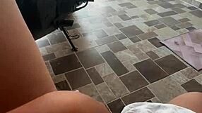 Colombian girl loves fingering her huge wet pussy