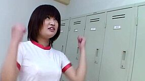 สาวญี่ปุ่นหีใหญ่หน้าอกโค้งมน ถูกเพื่อนในห้องดูด