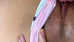 Hermanastra de 18 follada en pijama 😢