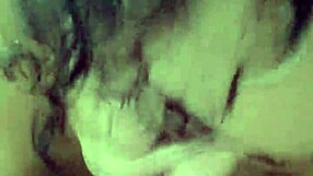 Ninfeta viciada em rola veio mamar a minha pica gozei gostoso na boca dela pro corninho dela depois do trabalho vir beijar a minha porra puta safada