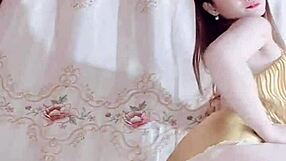 viet teen dances naked on bigo live