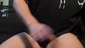 Roleplay tu novia te hace videollamada sexual astarioth in a tight outfit.