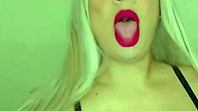 transexual enjoys being so horny in solo play