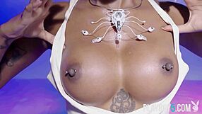 Big booty ebony teen shows off her curvy naked body