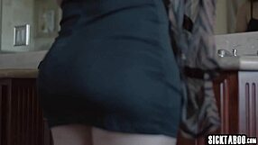 Big ass milf victoria voxxx rides big cock
