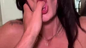 Horny miss raquel shows curvy body and deepthroat skills