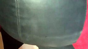 does gretala really enjoy pissing while standing up like this