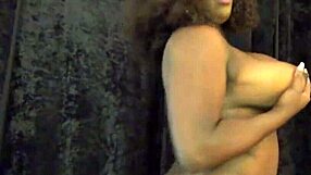 golden luxury introduction with curvy milf