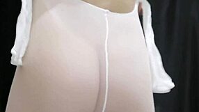 Bokep indo terbaru udah pakai stocking sexy tapi gagal ngentot karena udah gak kuat crot berkali kali