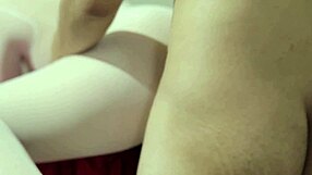 Bokep indo terbaru udah pakai stocking sexy tapi gagal ngentot karena udah gak kuat crot berkali kali