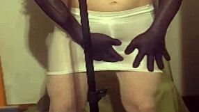 crossdresser maria in white nylonpanty en highheels