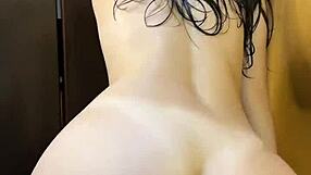 Big ass college girl straight out of the shower