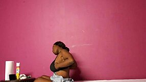 big wobbly thick ebony milf