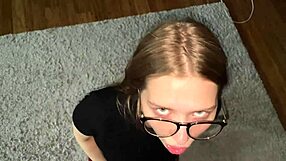 Californiababe sucks dick every single day