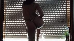 Hot girl dancing for you daddy with oiled ass