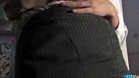 สาวออฟฟิศแสบแกล้งจนน้ำแตก