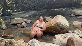 sexo de riesgo en el rio increible follada