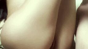 Marido corno amador cuckold deu um final de semana pra esposa novinha gostosa morena hotwife fuder com o amigo dotado da faculdade na casa de praia do casal parte 1
