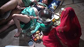 step mom xxx indian dkitchen fuck in hindi xxx