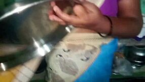 indian beautiful priyanka aunty pussy hardcore with monster cock