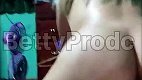 sexo con mi vecina a escondidas de mi esposa en casa