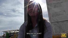Tricky Guy Fucks Hot Chick For Cash