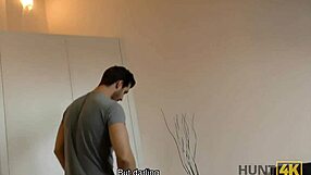 Tricky Guy Fucks Hot Chick For Cash