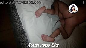 Casada levando rola de 22cm